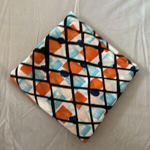 NWT geometric scarf